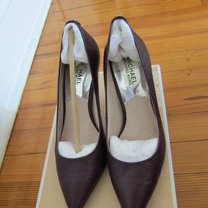 Michael Kors Pumps Heels Shoes 7M