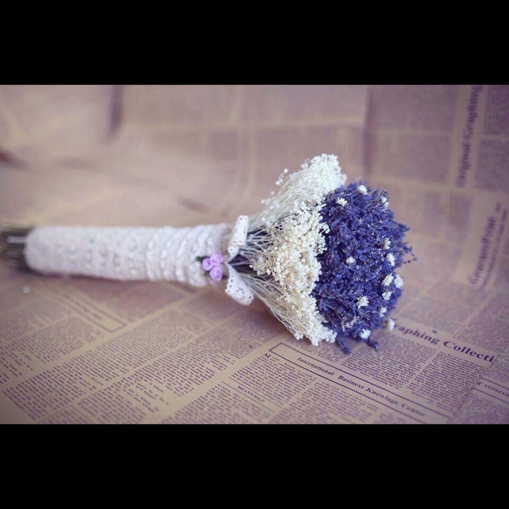 Bridal holding dry flower