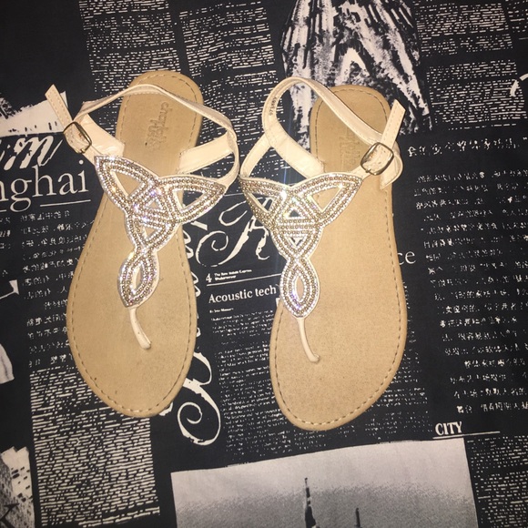 Sandals - Picture 1 of 2