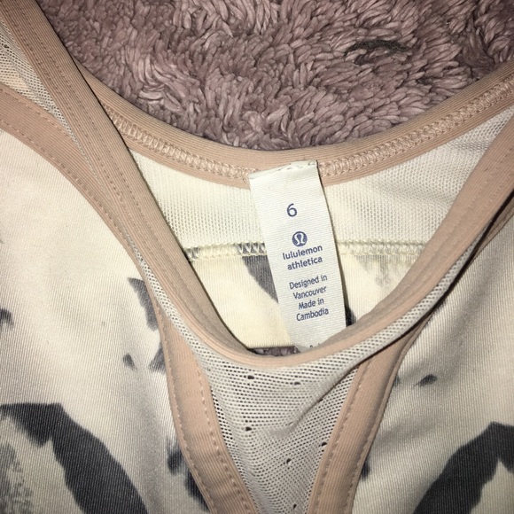 Lululemon Sports Bra - Picture 2 of 5