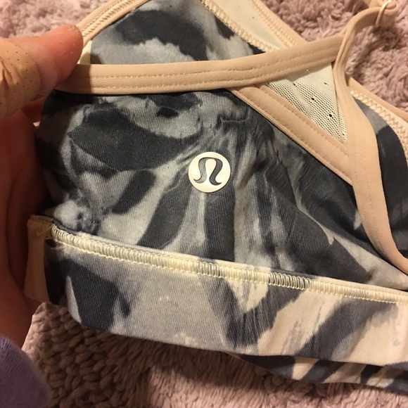 Lululemon Sports Bra - Picture 4 of 5