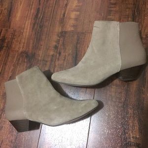 1HR ONLY 6$ Final Price Sole society booties