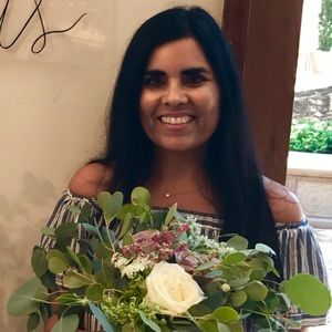 Meet your Posher, Debbie