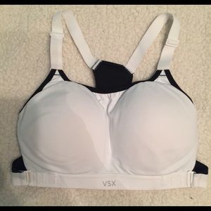 Victoria Secret Padded Sports Bra Size 32D