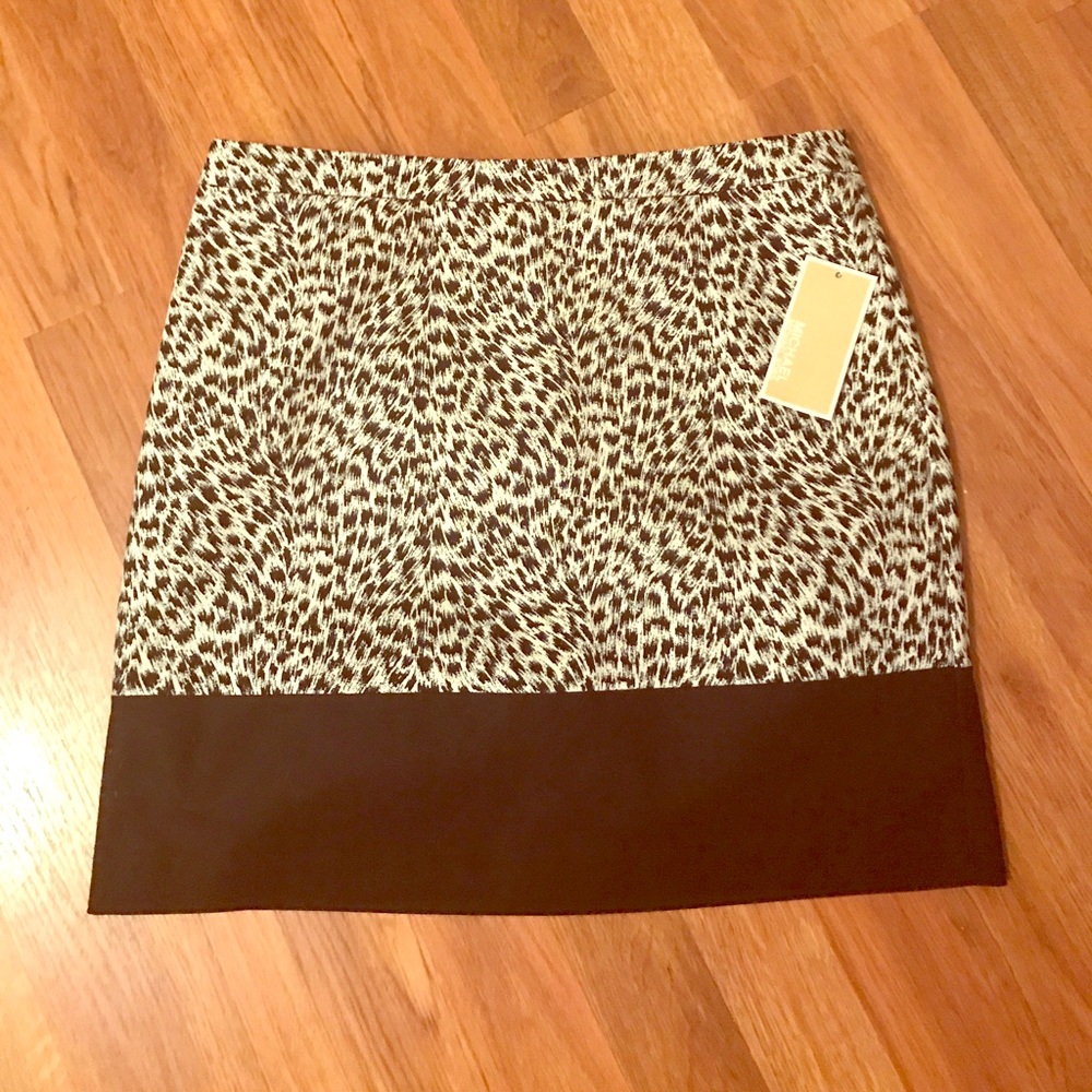 MK Skirt Black and white with animal print feel