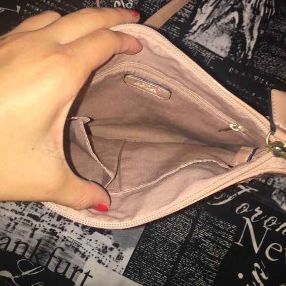 Purse - Picture 2 of 3