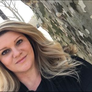 Meet your Posher, Deanna