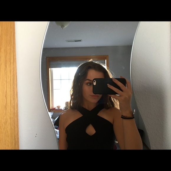 Black bodycon dress - Picture 2 of 4