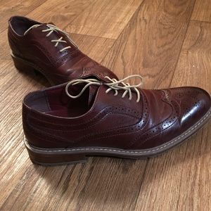 Perry Ellis wingtip oxford