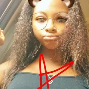 Meet your Posher, Janea