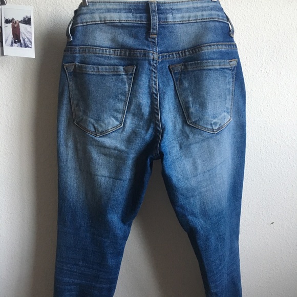 light wash skinny  jeans - Picture 3 of 4