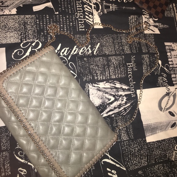 Purse - Picture 1 of 5