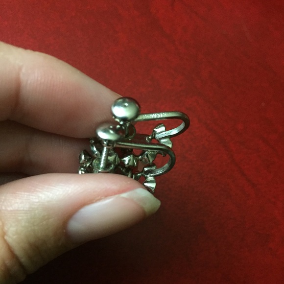 Vintage Rhinestone Earrings - Made in Austria - Picture 5 of 7