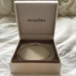 NWOT Pandora Necklace Chain in Box
