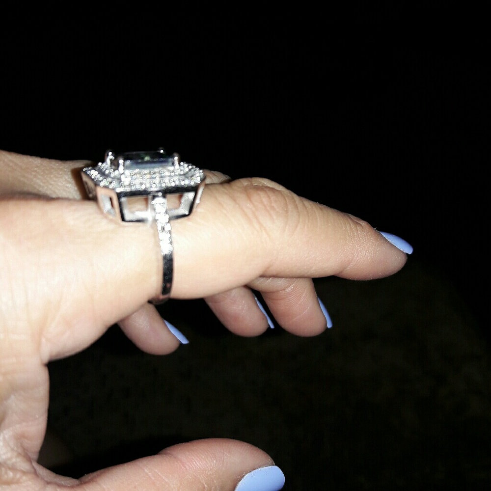 Statement ring - Picture 2 of 3