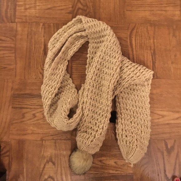 H&M Scarf - Picture 2 of 4