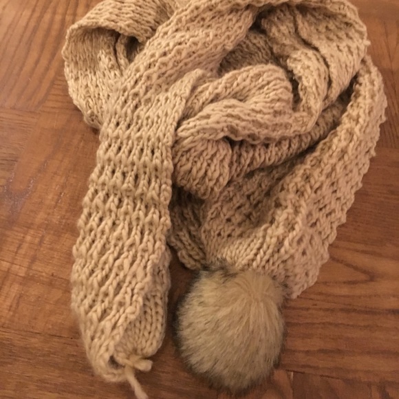 H&M Scarf - Picture 4 of 4