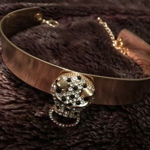 Boutique jewelry choker