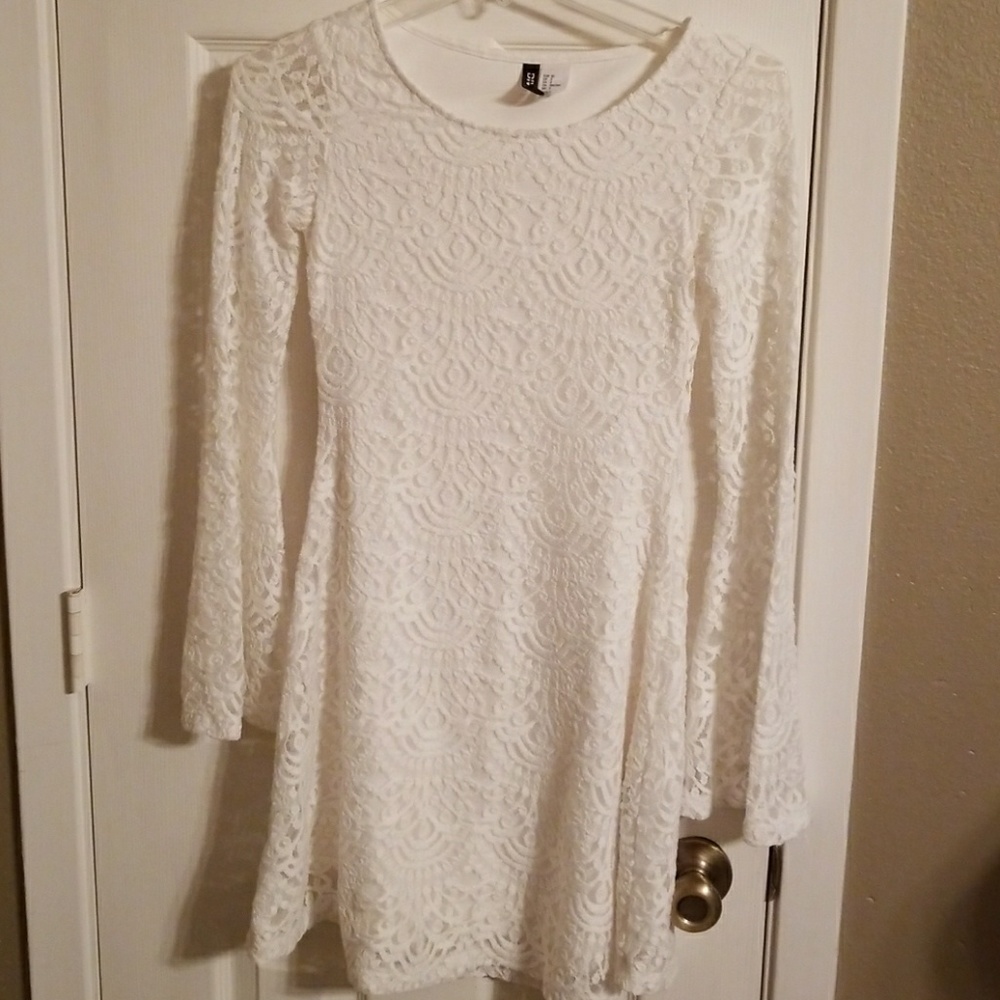 Women's lace dress