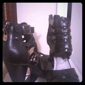 Black Guess heels