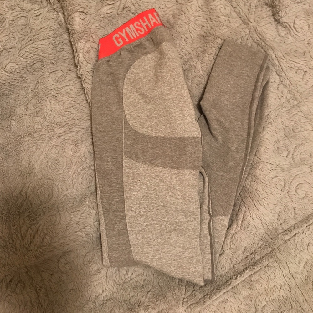 Light Grey/Coral Flex Leggings