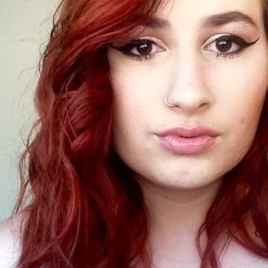 Meet your Posher, Kendra