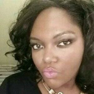 Meet your Posher, Nikki