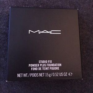MAC Studio Fix Powder Plus Foundation N5