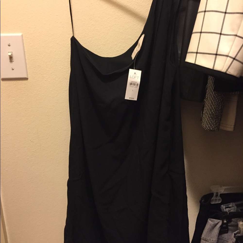 One shoulder black dress