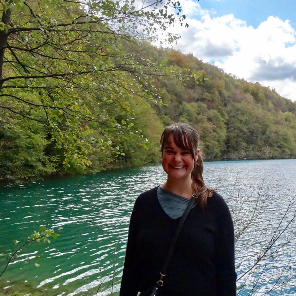 Meet your Posher, Benay