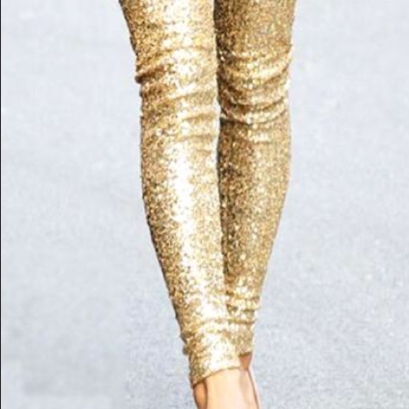 ❌RESTOCKING SOON❌High waisted Gold sequin Leggings - Picture 3 of 7