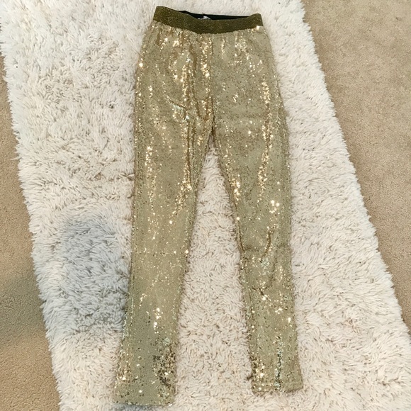❌RESTOCKING SOON❌High waisted Gold sequin Leggings - Picture 4 of 7