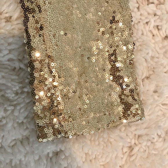 ❌RESTOCKING SOON❌High waisted Gold sequin Leggings - Picture 5 of 7