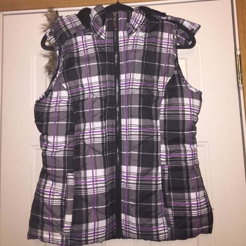 Fitted Puffer Vest