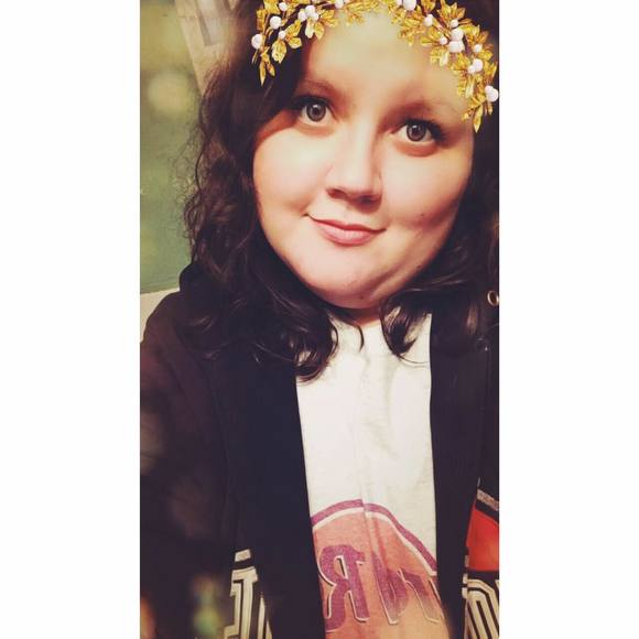 Meet your Posher, Abbey - Picture 1 of 1