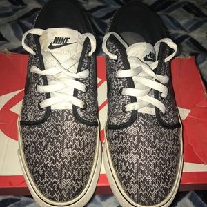 Nike TOKI LOW TXT PRINT