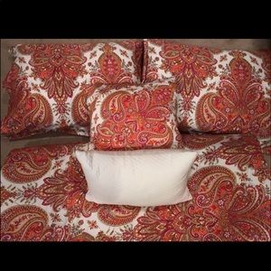 Tahari comforter set