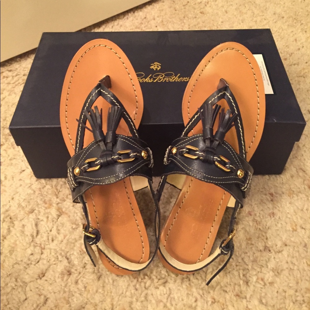 Brand new Brooks Brothers sandals l（navy US6.5）
