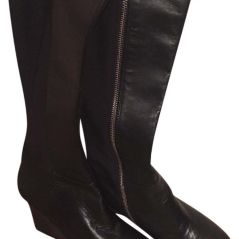 Black boot
