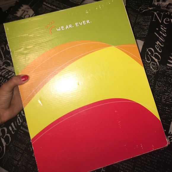 Boots - Picture 3 of 4