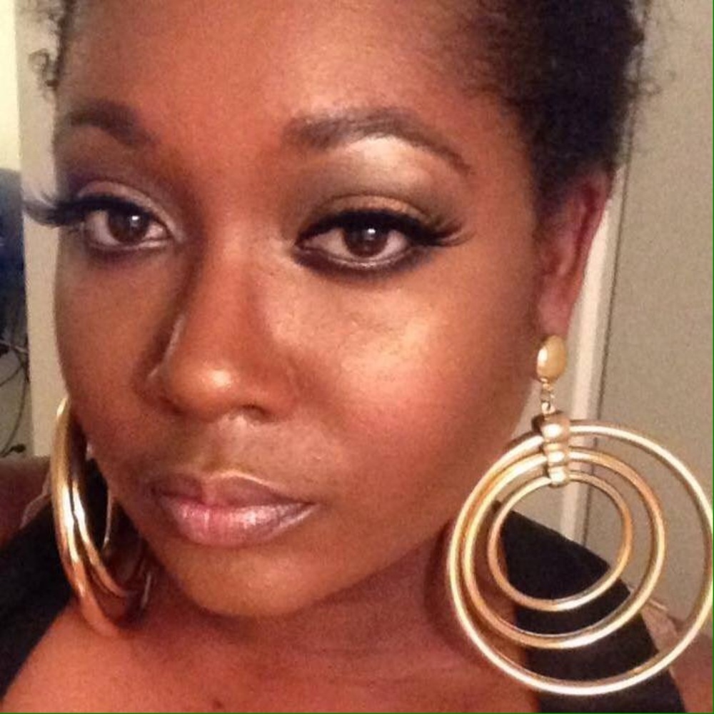 Meet your Posher, Alicia