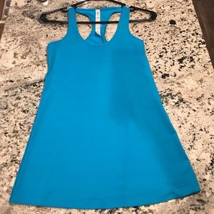 Lululemon workout tank!