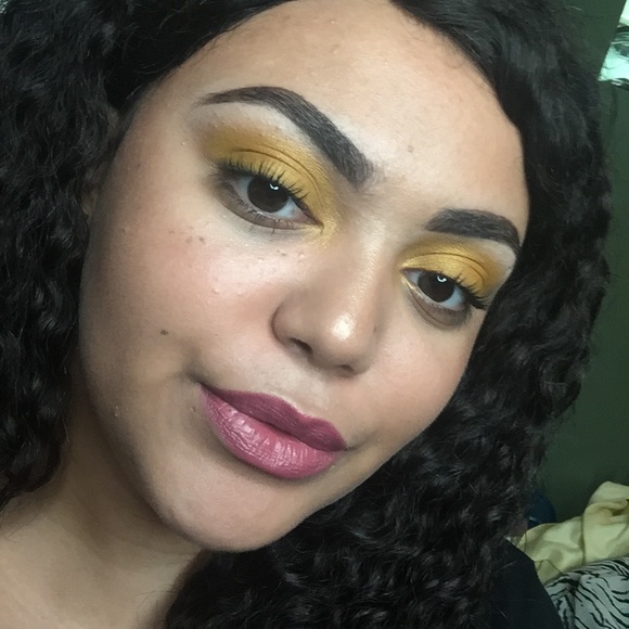 💕 MEET YOUR POSHER 💕 - Picture 6 of 6