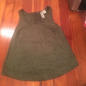 Razorback army green tank top with scalloped back