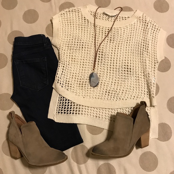 Trina Turk Sweaters - Trina Turk cream open knit sweater