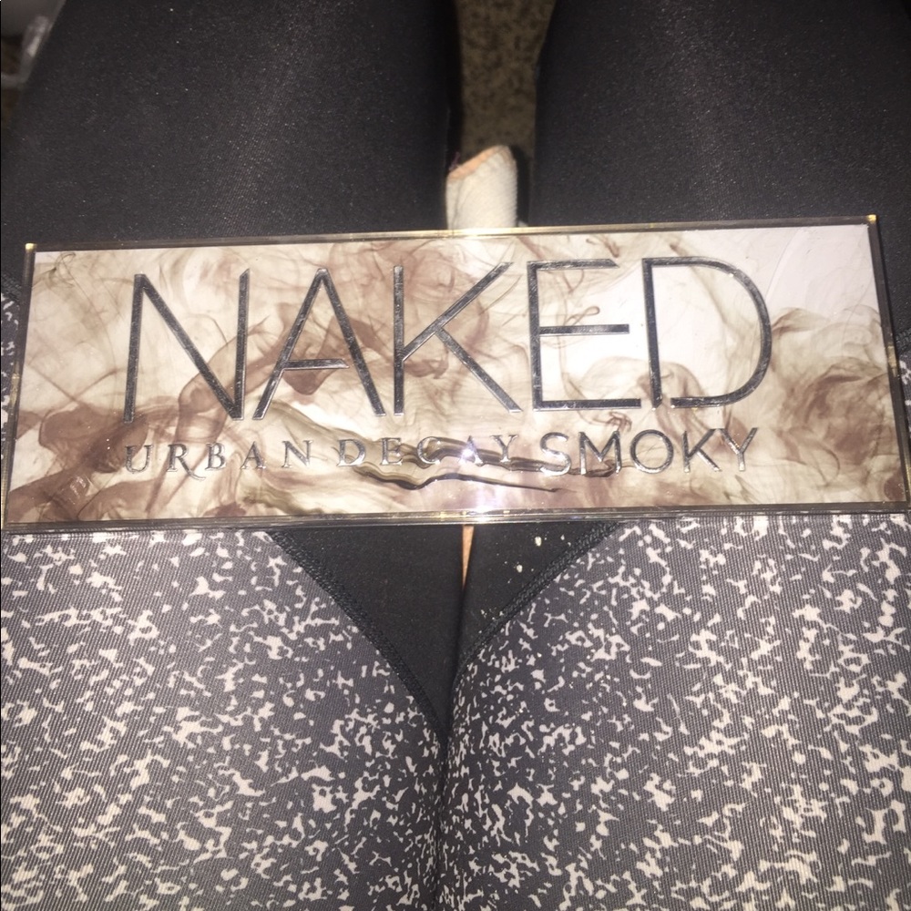 Naked smoky palette
