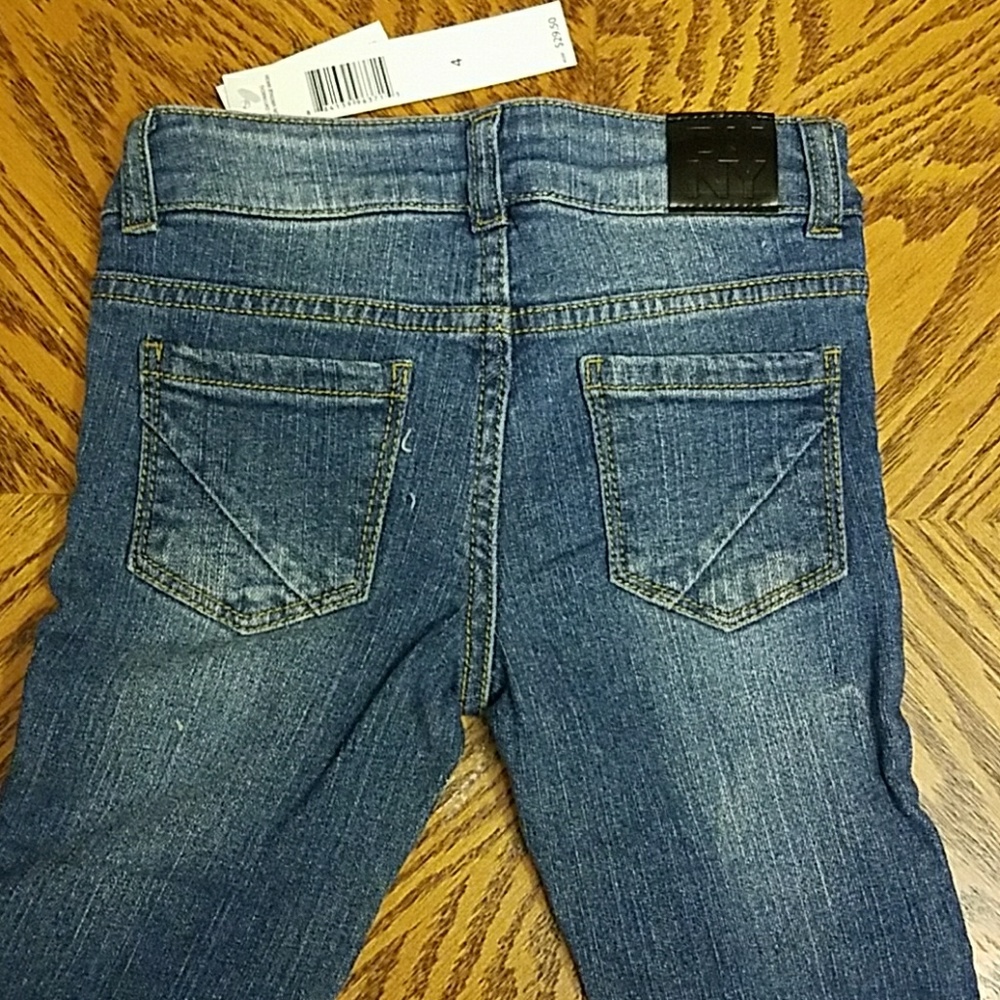 Jeans - Picture 3 of 3