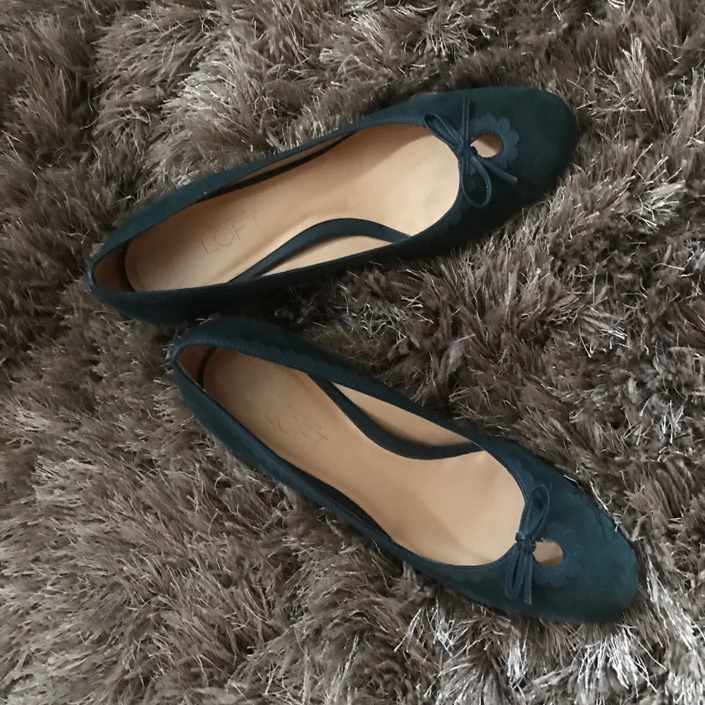 Ann Taylor LOFT Leather Suede Flats