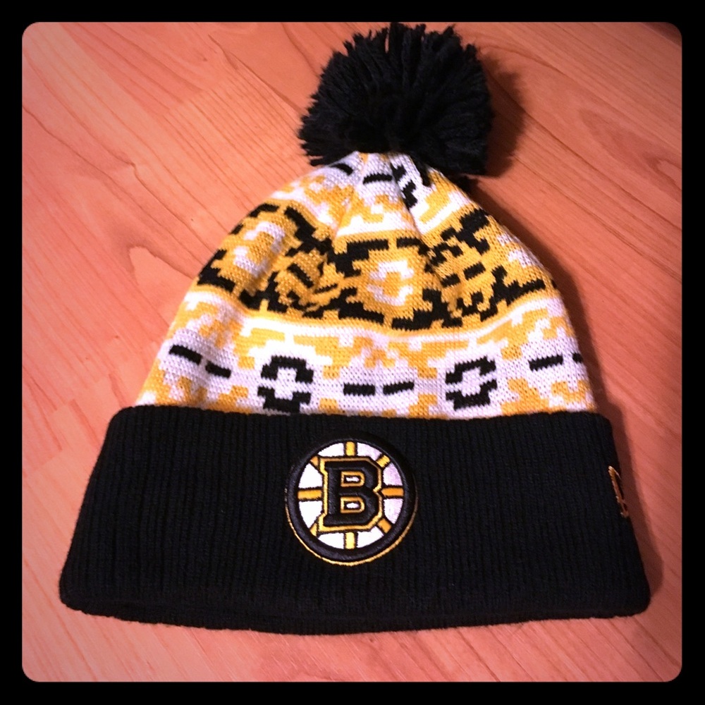 NWOT Boston Bruins New Era Winter Hat