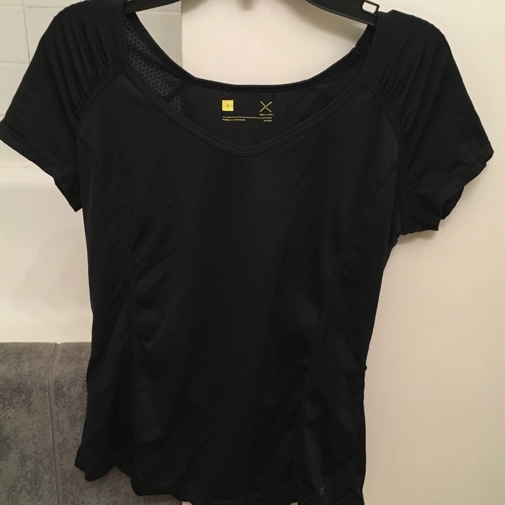 A black exercising shirt